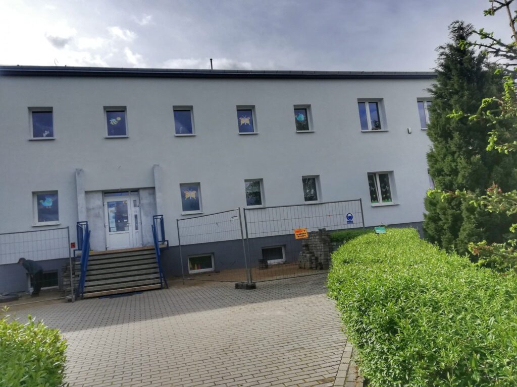 Budynek przedszkola w Bożnowie ozdobią malowidła Radio Zachód - Lubuskie