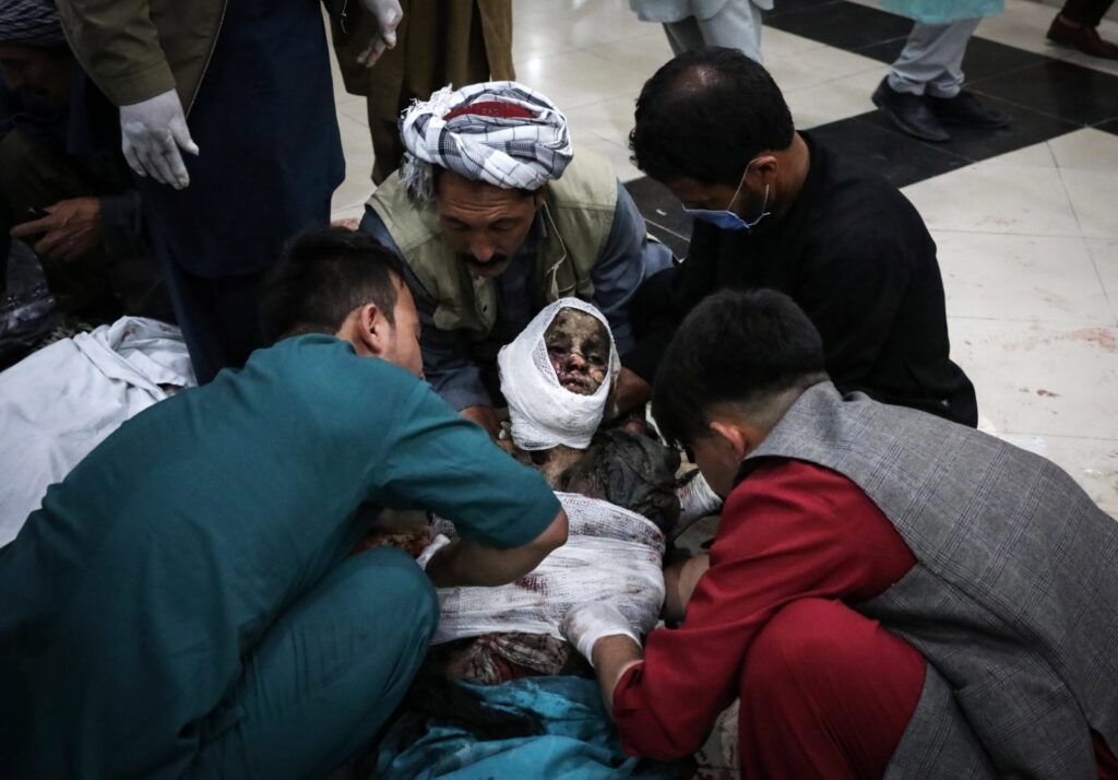 55 zabitych i 150 rannych w zamachu bombowym na szkołę w Afganistanie Radio Zachód - Lubuskie