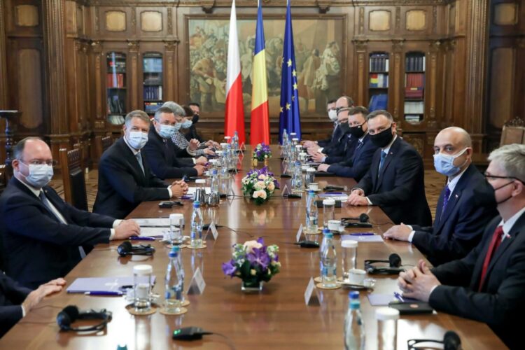 Prezydent Duda bierze udział w szczycie Bukareszteńskiej Dziewiątki