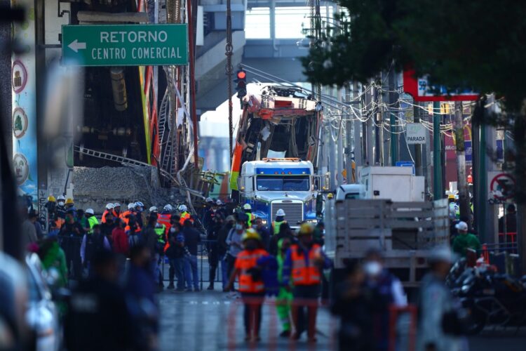 Już 23 ofiary śmiertelne zawalenia się wiaduktu metra w Meksyku