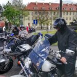 Żołnierze na motocyklach odwiedzają groby poległych [GALERIA] Radio Zachód - Lubuskie