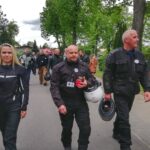 Żołnierze na motocyklach odwiedzają groby poległych [GALERIA] Radio Zachód - Lubuskie