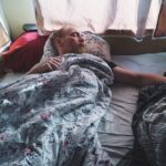 Jak zasnąć i wysypiać się w upały? [INFOGRAFIKA]