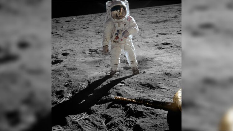 Buzz Aldrin na Księżycu sfotografowany przez Neila Armstronga. Fot. NASA