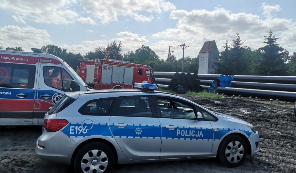 Tragiczny wypadek w Brzozowcu. Rura przygniotła mężczyznę Radio Zachód - Lubuskie