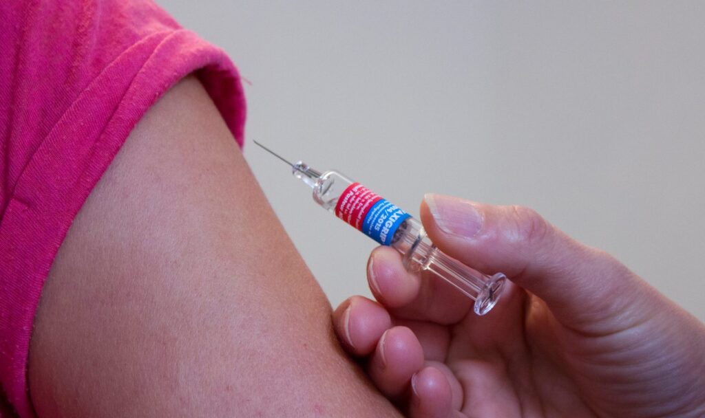 W Żarach trwają szczepienia 65+ przeciw pneumokokom Radio Zachód - Lubuskie
