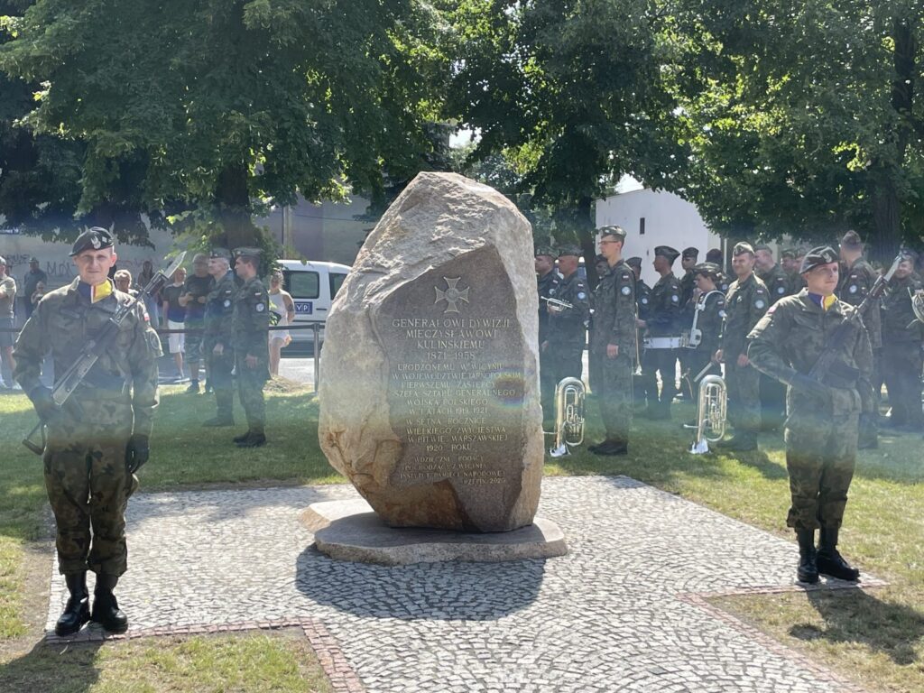 Gen. Kuliński upamiętniony przez Wicynian Radio Zachód - Lubuskie