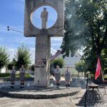 Towarzystwo ze sztandarem Radio Zachód - Lubuskie