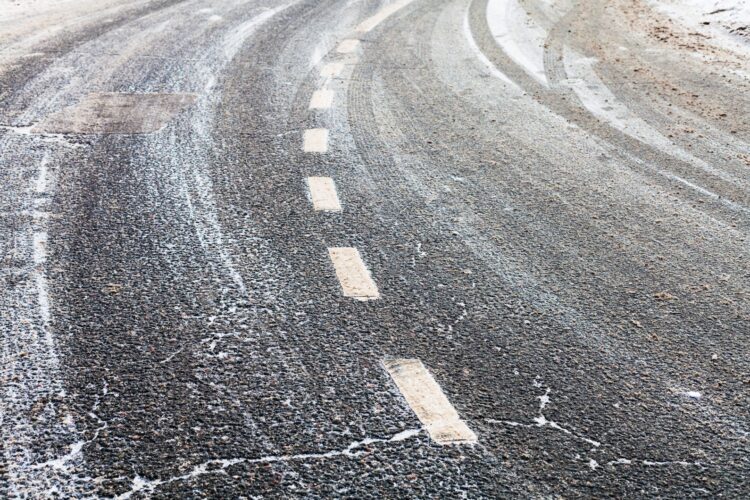 GDDKiA: lubuskie drogi przejezdne, ale padający śnieg utrudnieniem