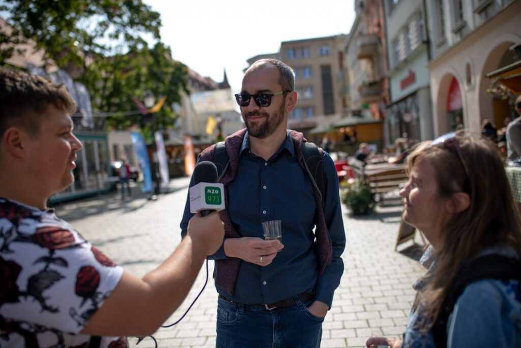 Turyści z całej Polski w Zielonej Górze [DUŻO ZDJĘĆ] Radio Zachód - Lubuskie