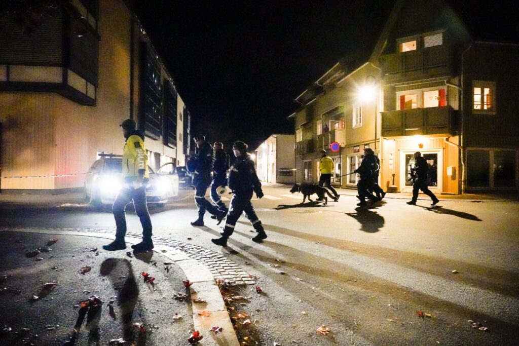 Norwegia: mężczyzna zabił strzałami z łuku kilka osób Radio Zachód - Lubuskie