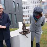 Siedzi na poduszce z książką i winogronem... Nowy bachusik UZ! 16 Siedzi na poduszce z książką i winogronem... Nowy bachusik UZ! Radio Zachód - Lubuskie