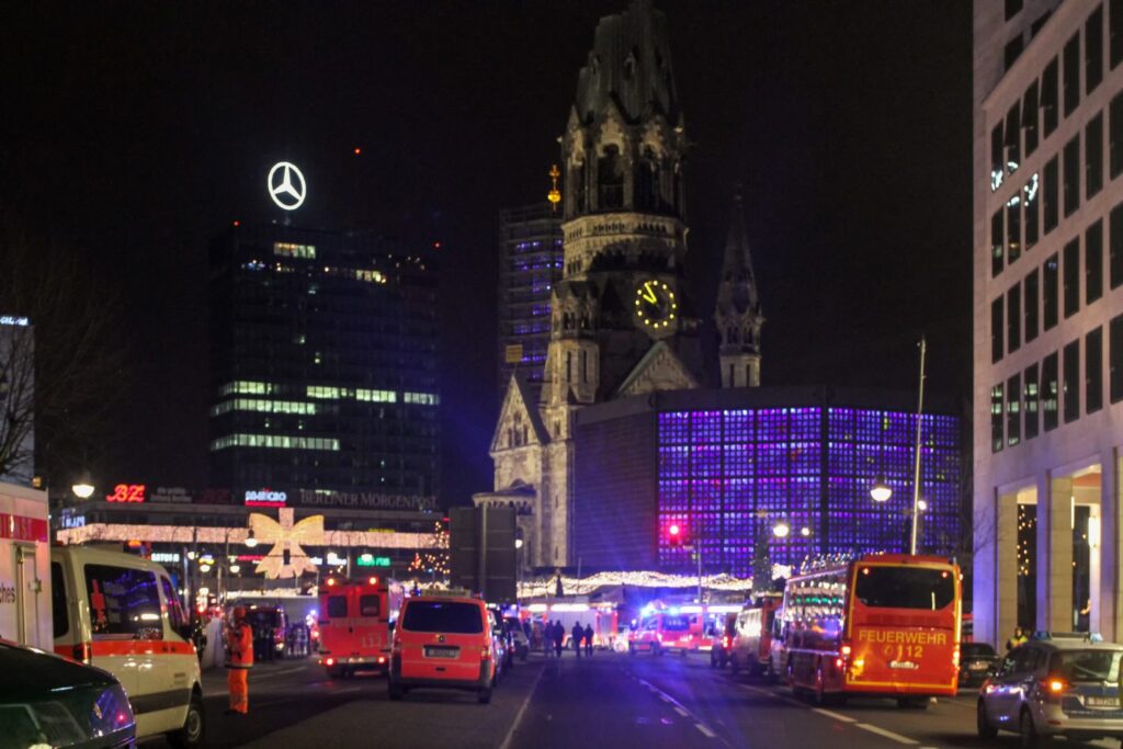 5 lat temu doszło do zamachu w Berlinie. Pierwszą ofiarą był polski kierowca 1 5 lat temu doszło do zamachu w Berlinie. Pierwszą ofiarą był polski kierowca Radio Zachód - Lubuskie