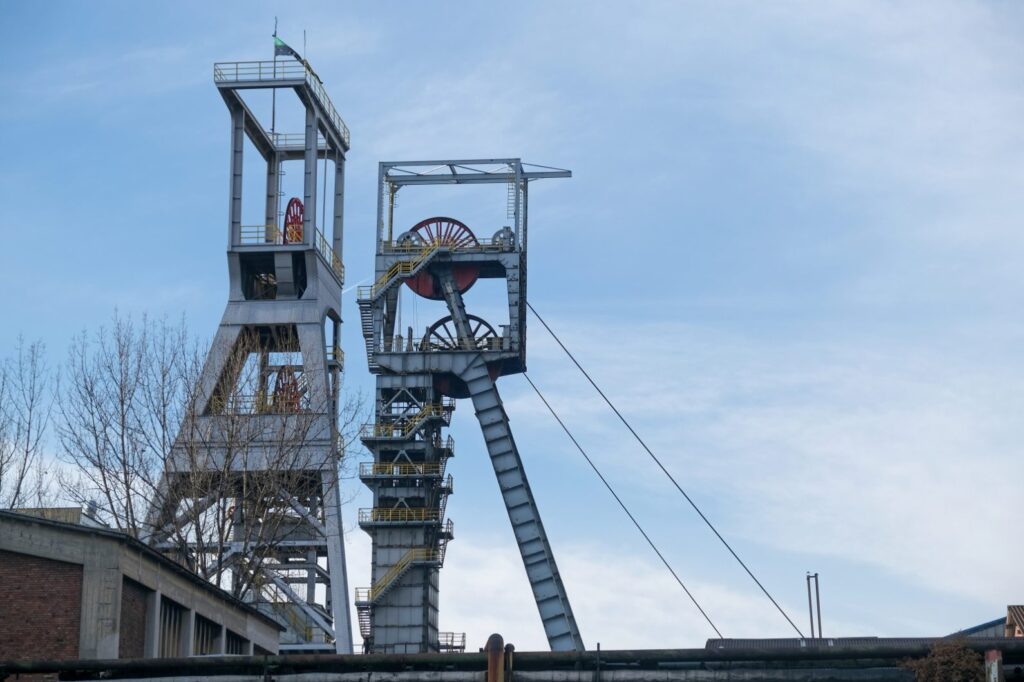 Ratownicy poszukują górników zaginionych po wstrząsie w kopalni Bielszowice Radio Zachód - Lubuskie