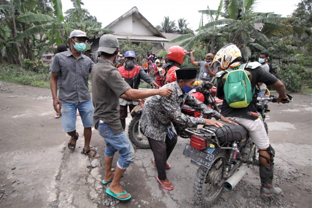 Erupcja wulkanu Semeru w Indonezji. Nie żyje 13 osób Radio Zachód - Lubuskie
