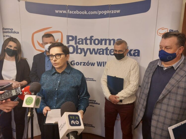 fot:RG