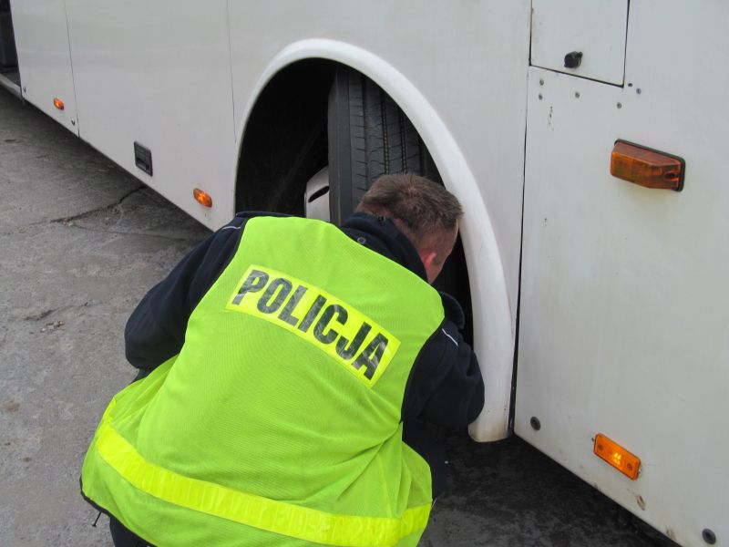 Policja kontroluje autokary wycieczkowe Radio Zachód - Lubuskie