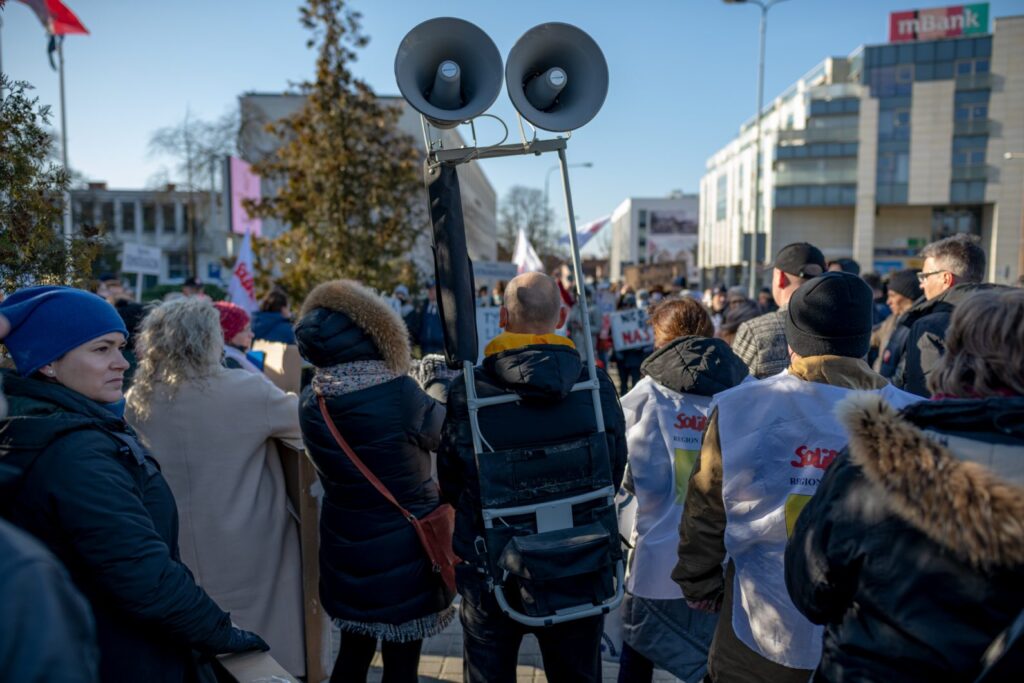 Manifestacja "MEDYK ZOSTAJE" w Zielonej Górze [DUŻO ZDJĘĆ] Radio Zachód - Lubuskie