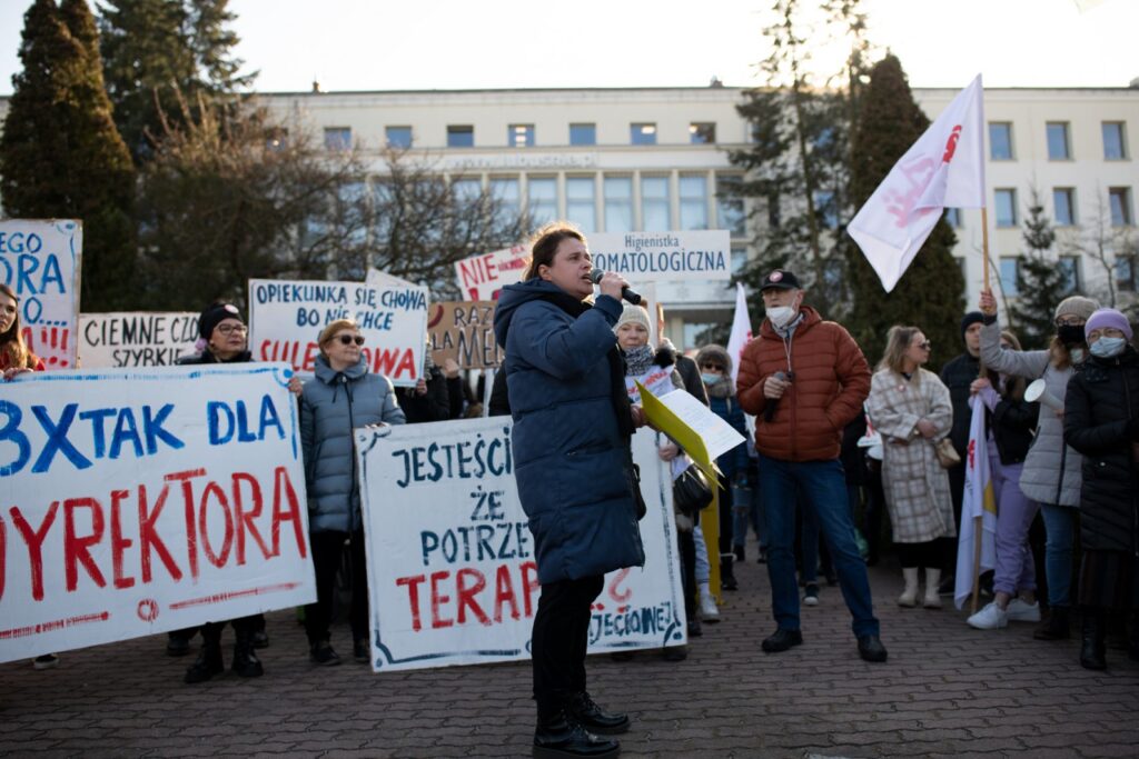 Manifestacja "MEDYK ZOSTAJE" w Zielonej Górze [DUŻO ZDJĘĆ] Radio Zachód - Lubuskie