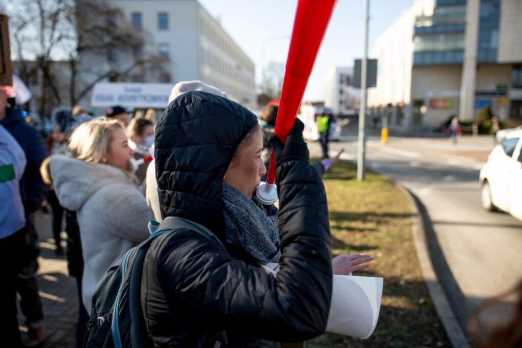 Manifestacja "MEDYK ZOSTAJE" w Zielonej Górze [DUŻO ZDJĘĆ] Radio Zachód - Lubuskie