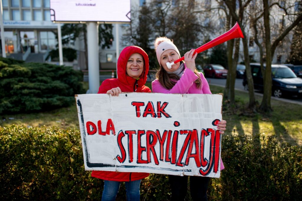 Manifestacja "MEDYK ZOSTAJE" w Zielonej Górze [DUŻO ZDJĘĆ] Radio Zachód - Lubuskie