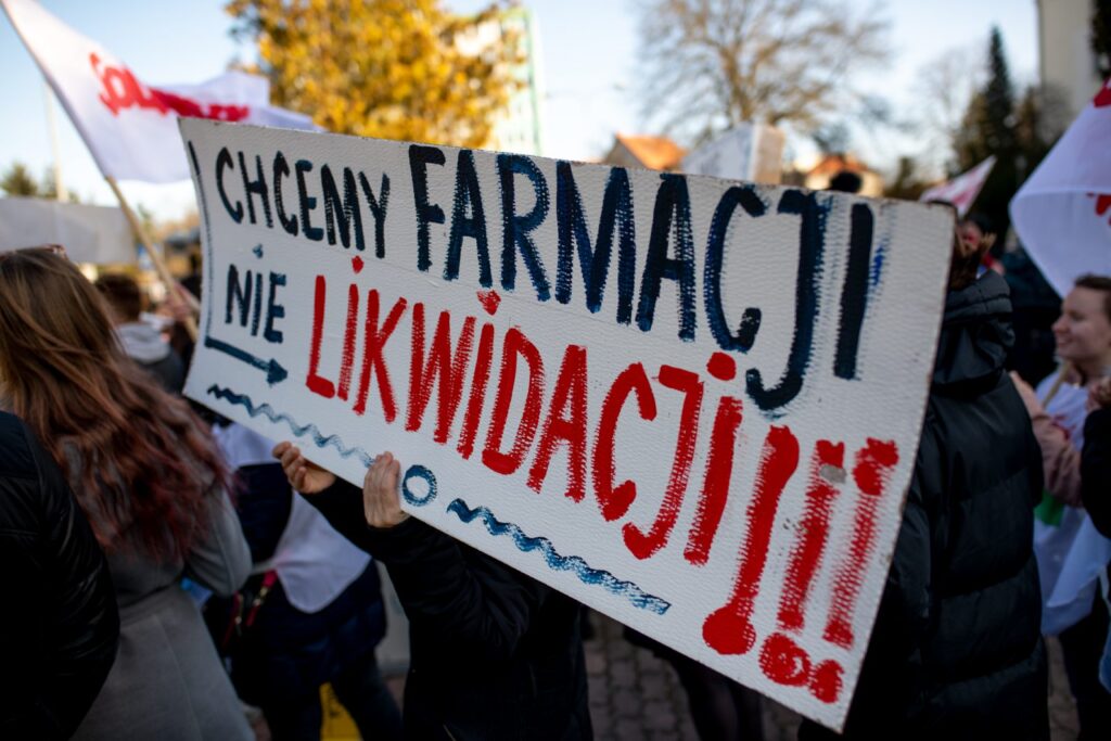 Manifestacja "MEDYK ZOSTAJE" w Zielonej Górze [DUŻO ZDJĘĆ] Radio Zachód - Lubuskie