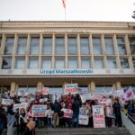 Manifestacja "MEDYK ZOSTAJE" w Zielonej Górze [DUŻO ZDJĘĆ] Radio Zachód - Lubuskie