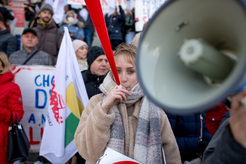 Manifestacja "MEDYK ZOSTAJE" w Zielonej Górze [DUŻO ZDJĘĆ] Radio Zachód - Lubuskie