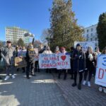 Manifestacja "MEDYK ZOSTAJE" w Zielonej Górze [DUŻO ZDJĘĆ] Radio Zachód - Lubuskie