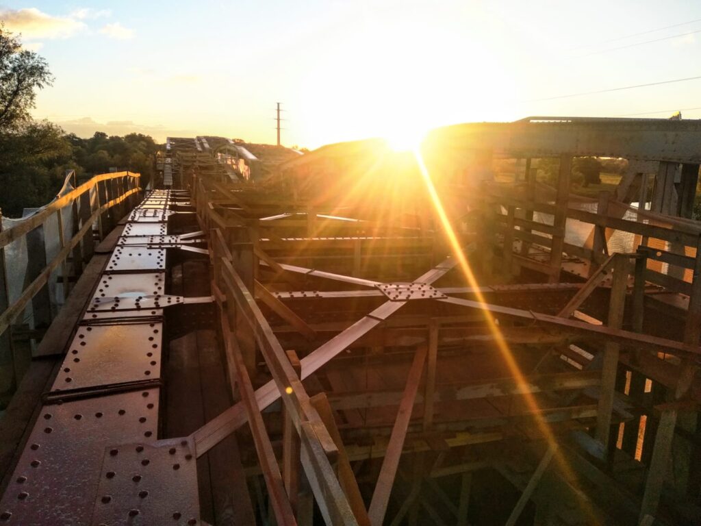 Trwa modernizacja mostu kolejowego w Kostrzynie nad Odrą Radio Zachód - Lubuskie