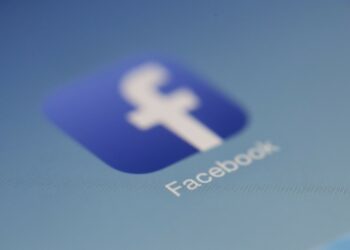 Rosja: Facebook i Instagram na liście organizacji ekstremistycznych Radio Zachód - Lubuskie