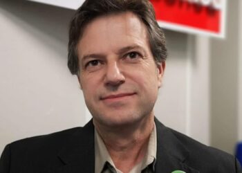 Poseł Aniśko chciał... dłuższego funkcjonowania salki internetowej w ośrodku dla cudzoziemców Radio Zachód - Lubuskie