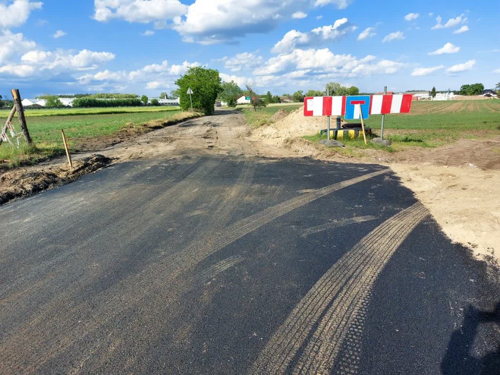 Asfalt tylko do granicy fot. UM Kargowa