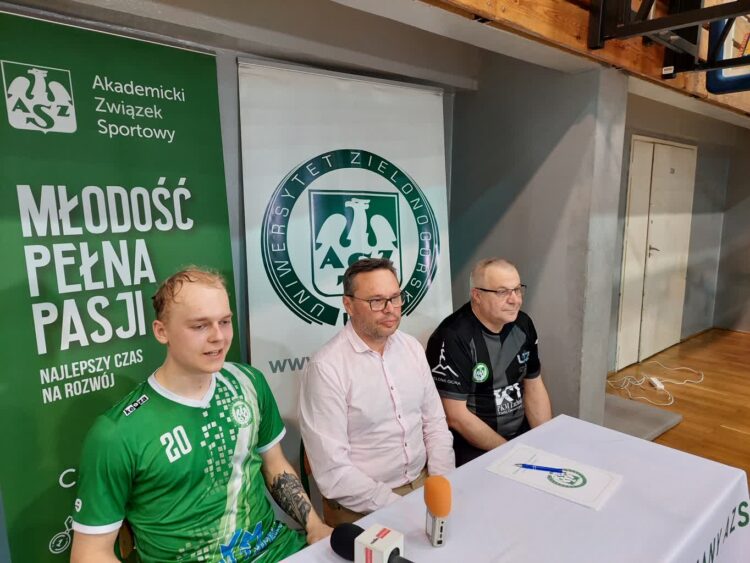AZS UZ przegrał z liderem. Trener i czołowy zawodnik z kontraktami na kolejny sezon Radio Zachód - Lubuskie