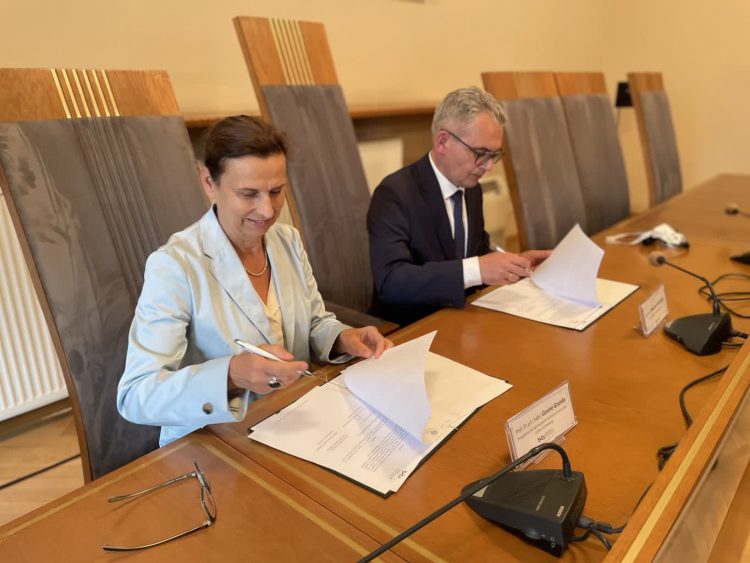 UZ i BTU Cottbus-Senftenberg podpisały umowę o współpracy Radio Zachód - Lubuskie