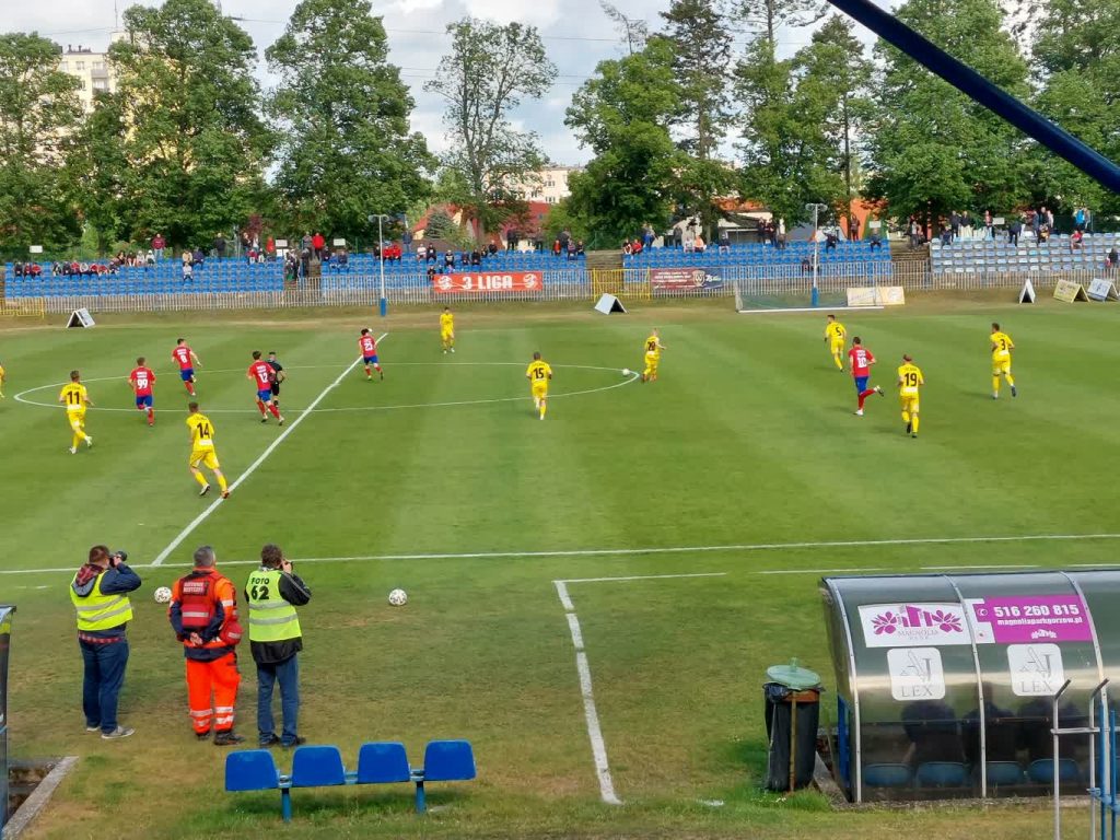 Ostatni akcent piłkarskiego sezonu - Lechia vs Warta Radio Zachód - Lubuskie