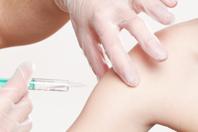 Zaszczep się 4. dawką szczepionki przeciwko CIVID-19 Radio Zachód - Lubuskie