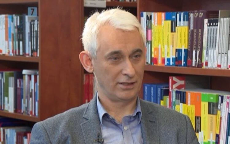 Janusz Hwozdyk, historyk, pedagog, dyrektor III Liceum Ogólnokształcącego w Gorzowie Wlkp. Radio Zachód - Lubuskie