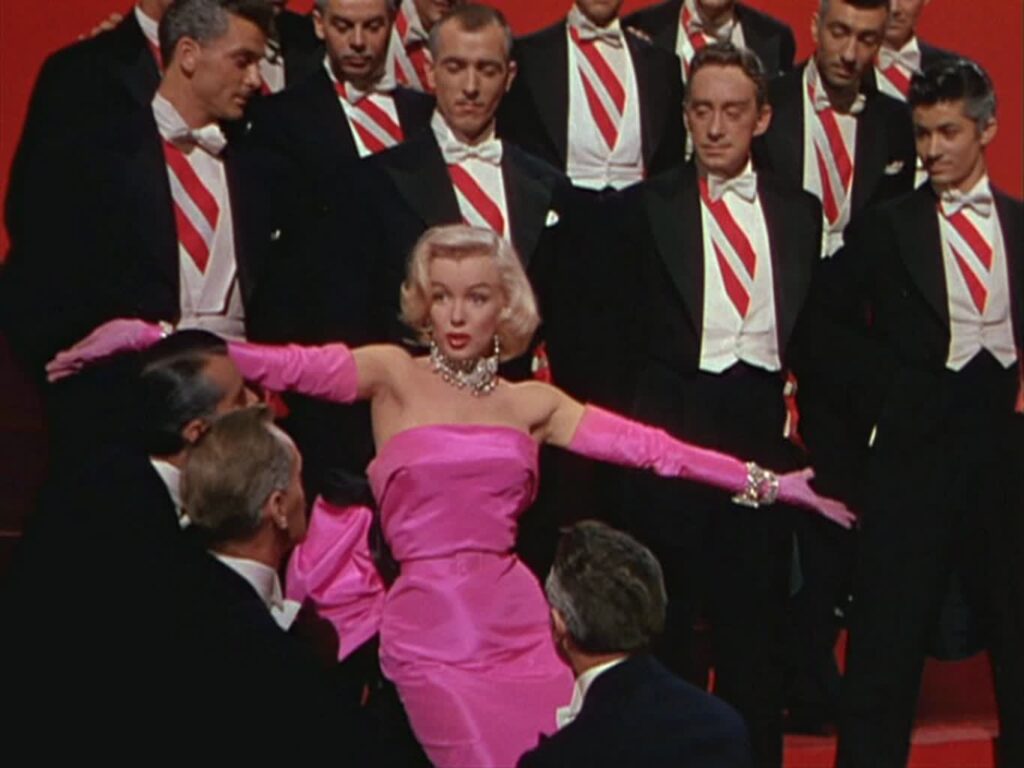 Fot. Autorstwa 20th Century Fox - source This is a screenshot from a trailer which can be viewed here., Domena publiczna, https://commons.wikimedia.org/w/index.php?curid=465373