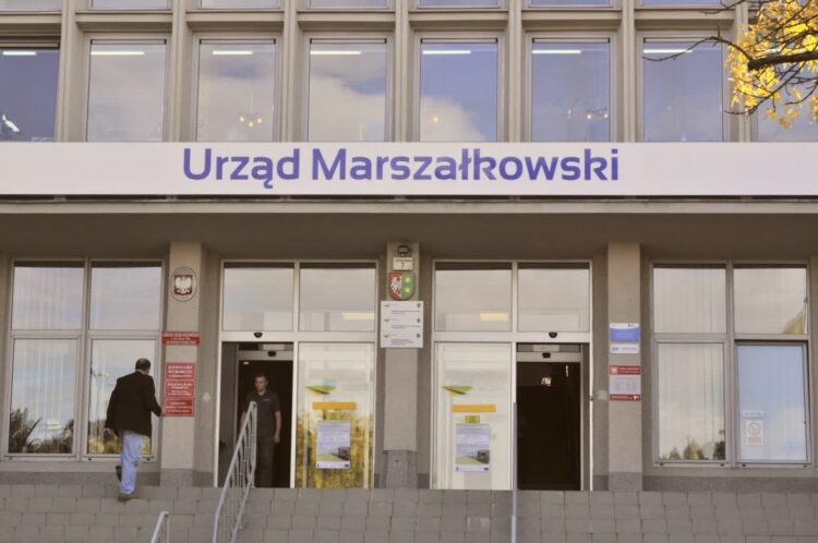 Maćkowiak: Marszałkowska "stajnia Augiasza" Radio Zachód - Lubuskie