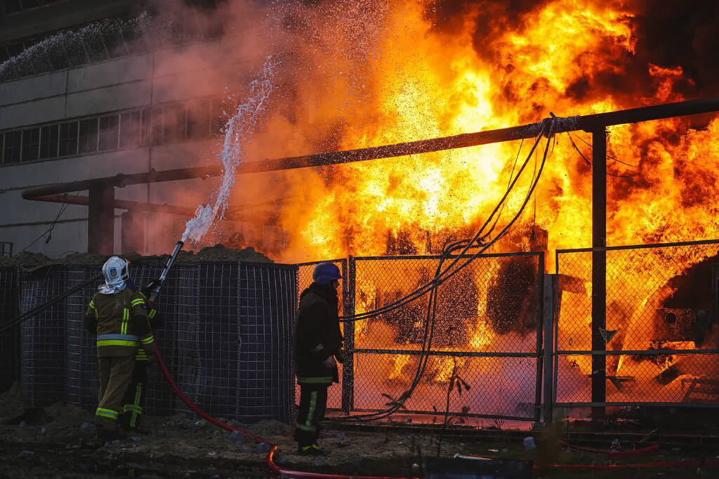 Fot. PAP/EPA/STATE EMERGENCY SERVICE OF UKRAINE HANDOUT