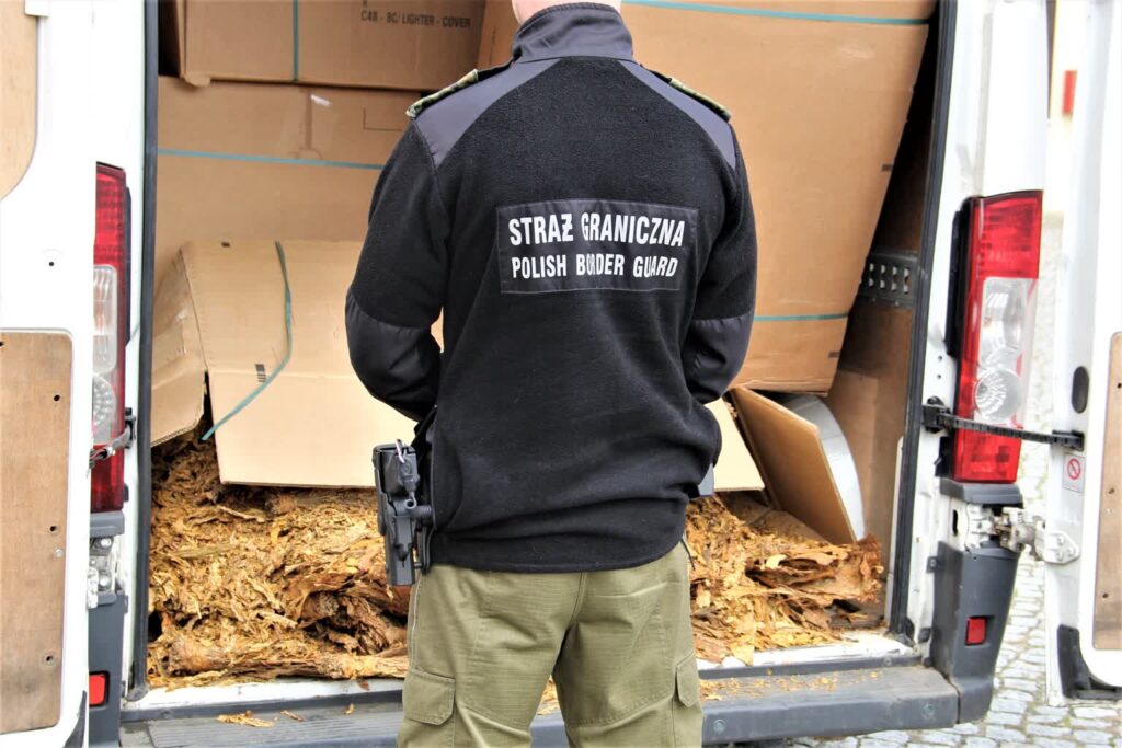 Nielegalny tytoń wart 800 tys. zł przejęty przez Straż Graniczną Fot. Nadodrzański Oddział Straży Granicznej
