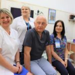 lek. Piotr Szulc z zespołem