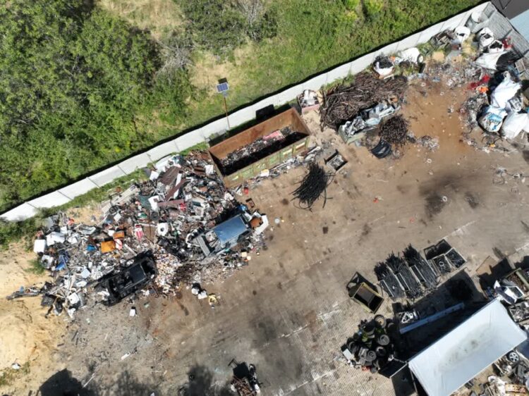 Drony WIOŚ wykrywają nielegalne składowiska odpadów Radio Zachód - Lubuskie
