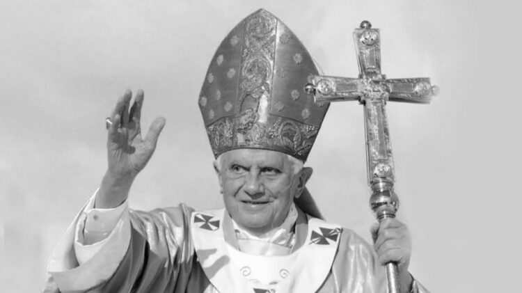 Premier Morawiecki: Do domu Ojca odszedł Papież Benedykt XVI Radio Zachód - Lubuskie