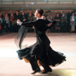 Zielonogórscy licealiści z I LO potańczyli przed maturą [GALERIA] Radio Zachód - Lubuskie