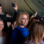 Zielonogórscy licealiści z I LO potańczyli przed maturą [GALERIA] Radio Zachód - Lubuskie