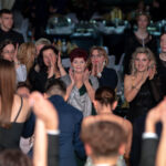 Zielonogórscy licealiści z I LO potańczyli przed maturą [GALERIA] Radio Zachód - Lubuskie