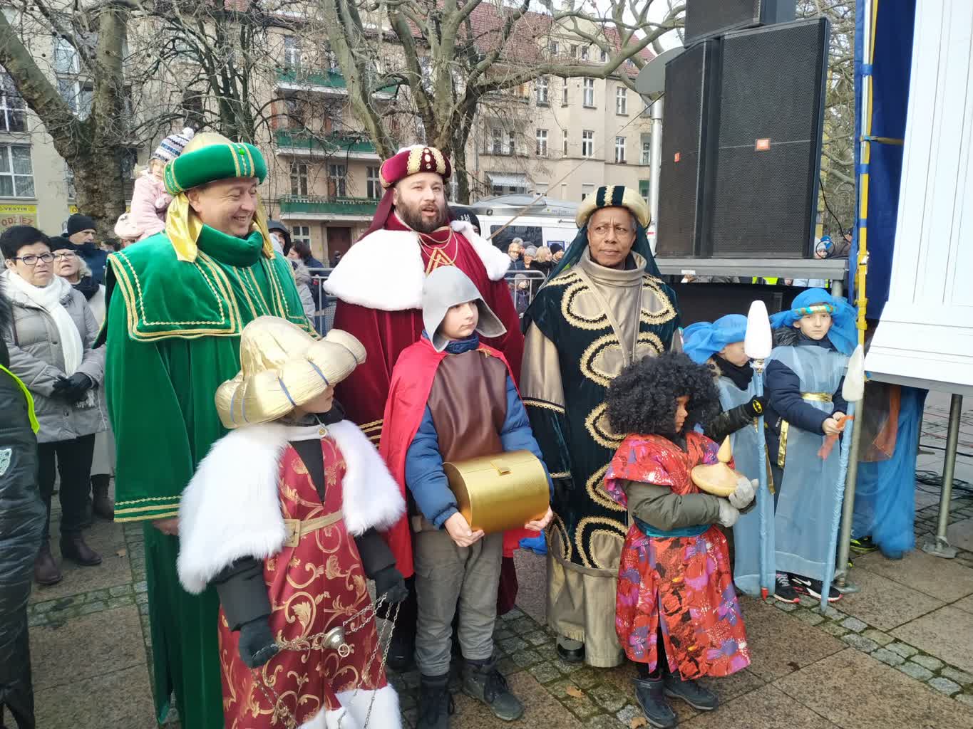Czas na świętowanie z królami! Jutro ulicami lubuskich miast przejdą barwne korowody Radio Zachód - Lubuskie