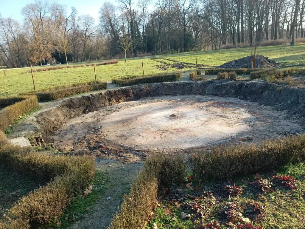 Trwa remont żagańskich fontann parkowych fot. K.Gonera